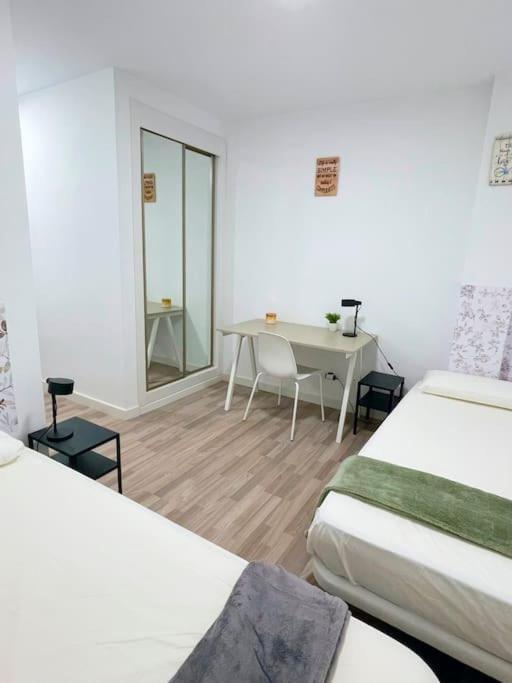 Modern Apartment In Malaga - Rosas Exterior foto